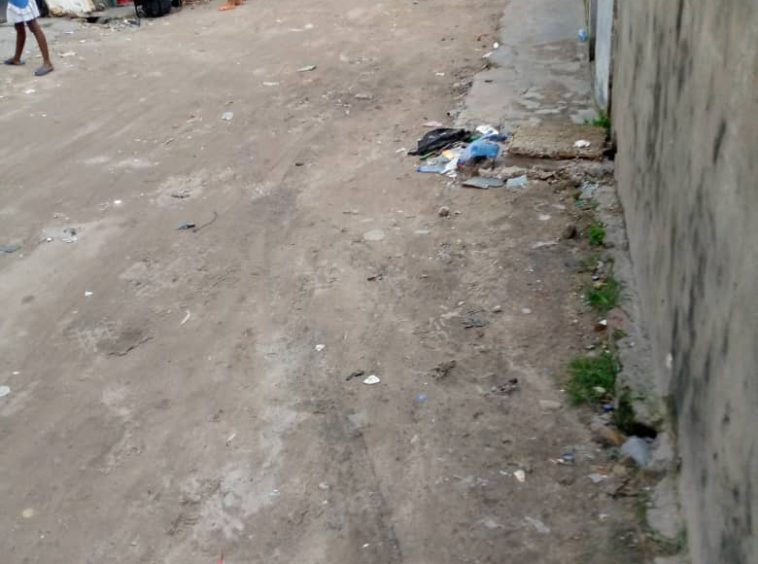 Parcelle à vendre à Kinshasa Kasavubu sur Macadame