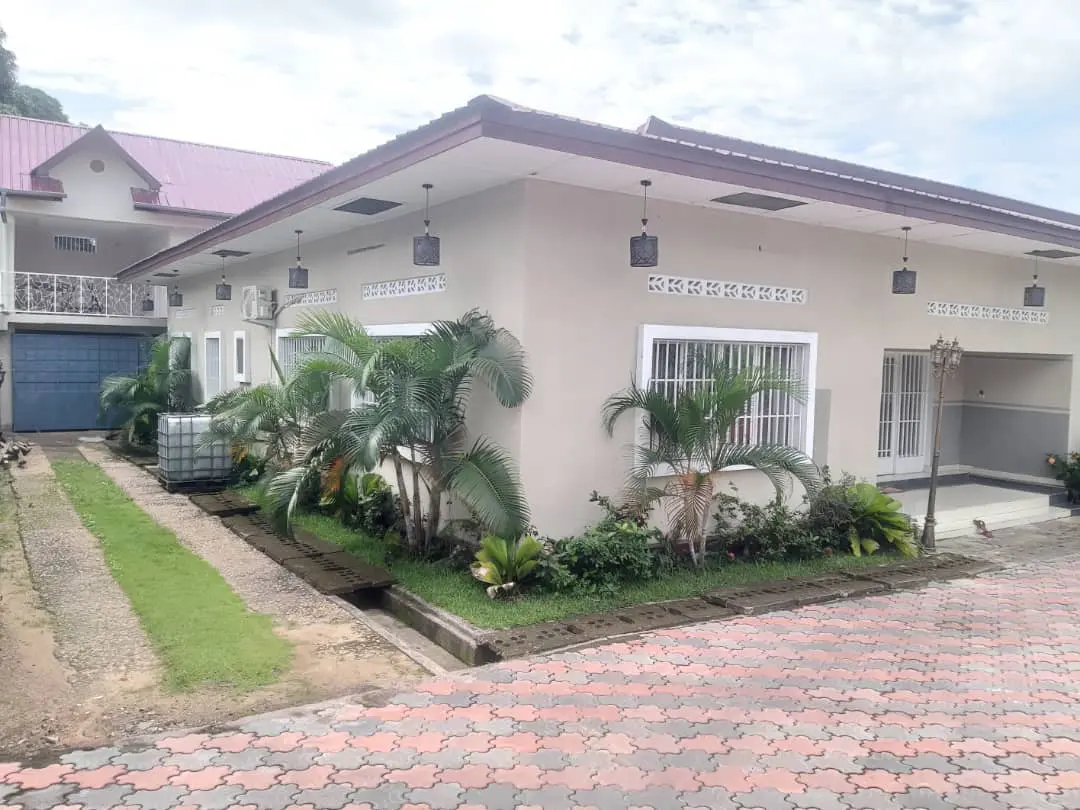 Villa à louer à Kinshasa - NGALIEMA BINZA PIGEON