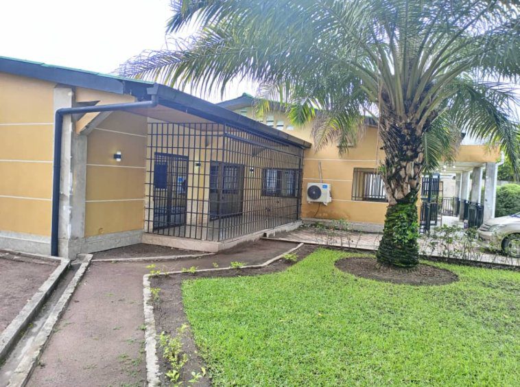 Une tres belle Villa à louer à Kinshasa Gombe
