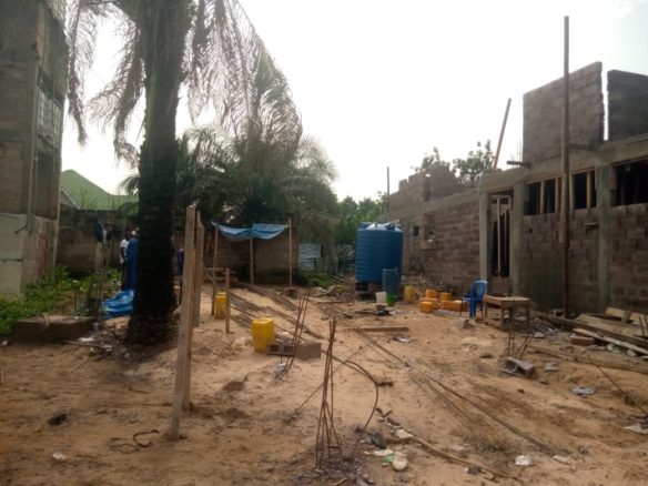 Parcelle inachevée à vendre à Kinshasa Mont Ngafula 2 Parcelle (inachevée) à vendre à Kinshasa Mont Ngafula