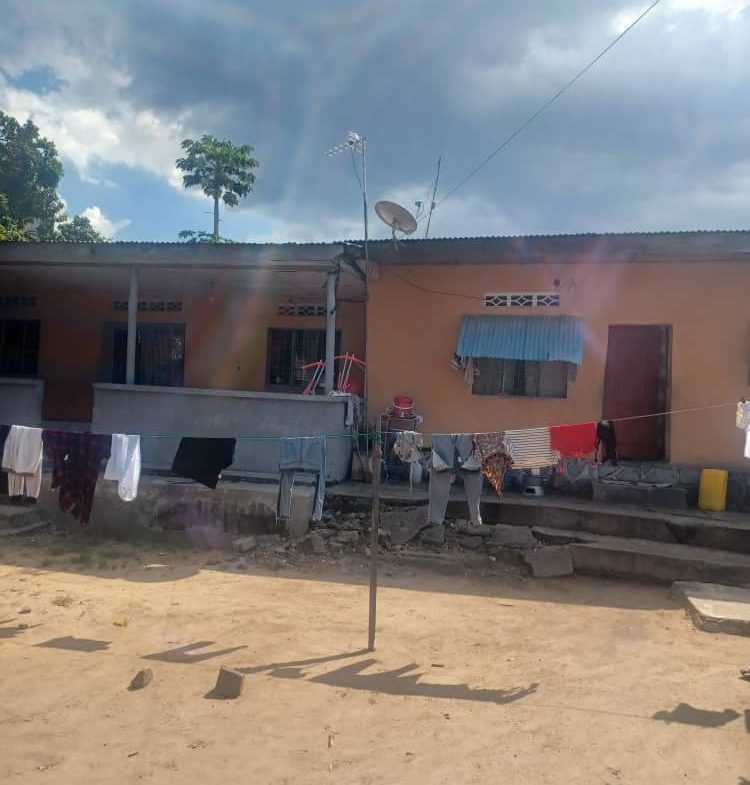 Parcelle à vendre 3 chambres à Ngaliema Macampagne