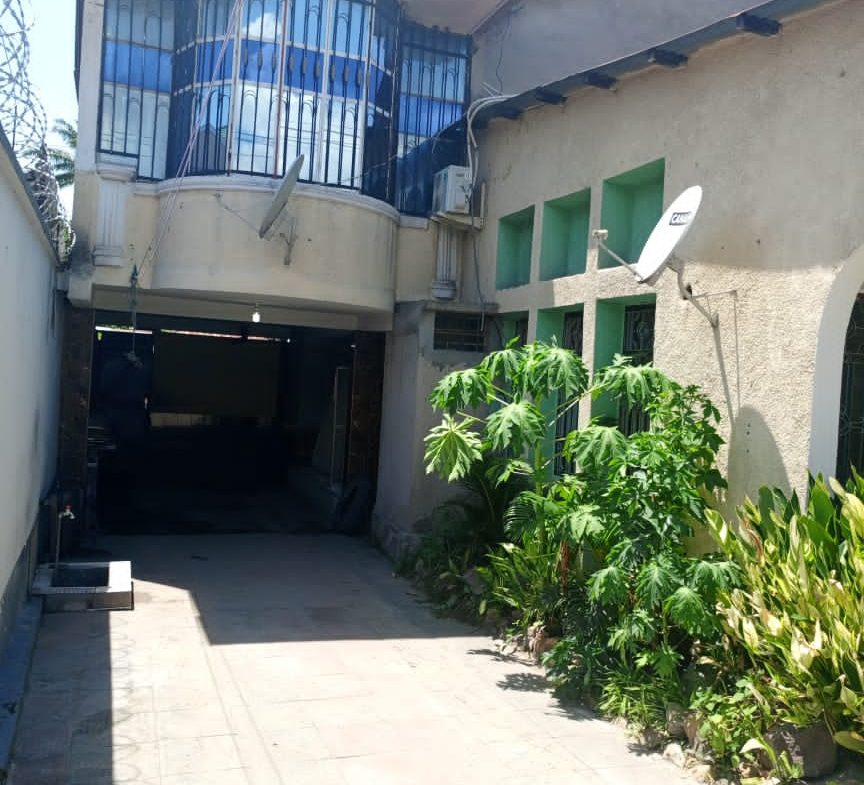 Parcelle à vendre à Kinshasa Gombe