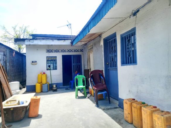 Parcelle à vendre avec une maison de 2 chambres à Kalamu Yolo Nord 18 Parcelle à vendre avec une maison de 2 chambres à Kalamu Yolo Nord