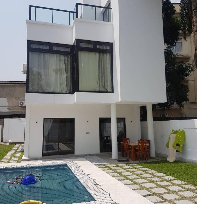 Villas a vendre à Kinshasa Gombe