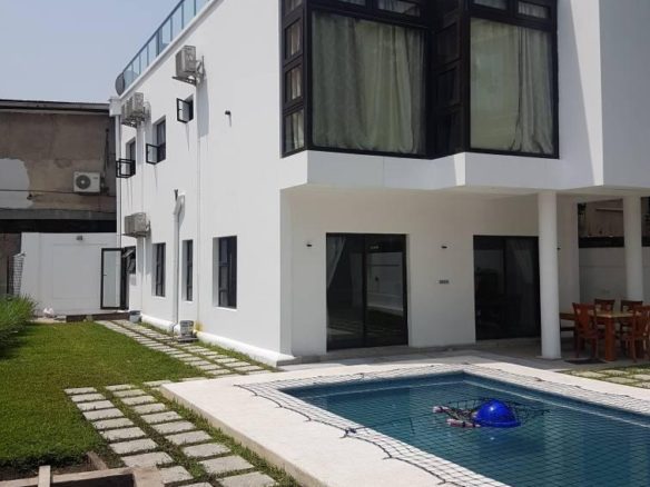 Villas a vendre à Kinshasa Gombe 24 Villas a vendre à Kinshasa Gombe