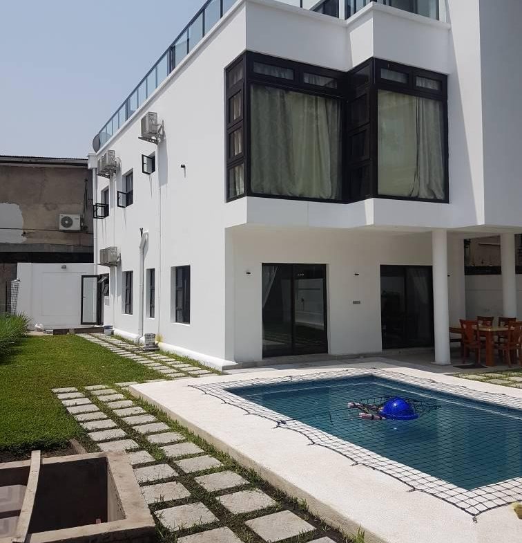 Villas a vendre à Kinshasa Gombe