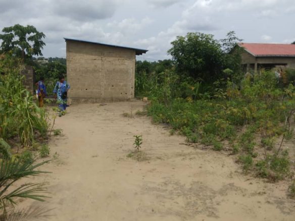 Terrain à vendre à L'UPN