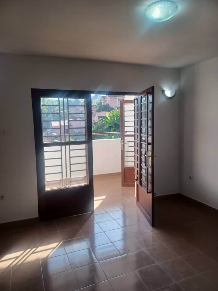Appartement 2 chambres à Kinshasa Macampagne
