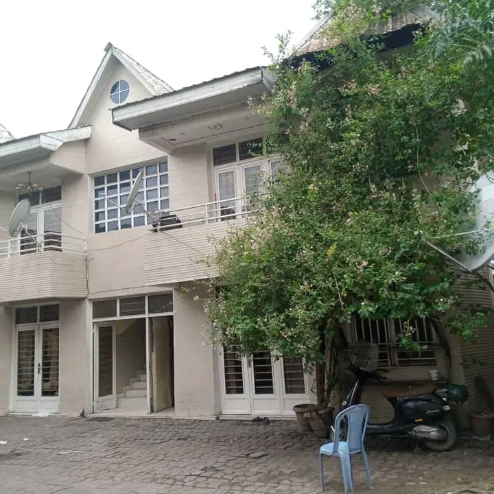 Immeuble à Vendre à Kinshasa Dans La Commune De Ngaliema GB Zwandako