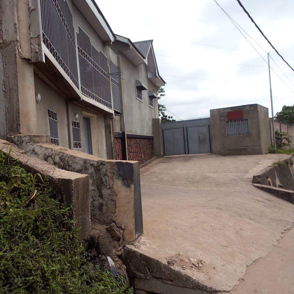 Maison à louer Kinshasa Mont Ngafula