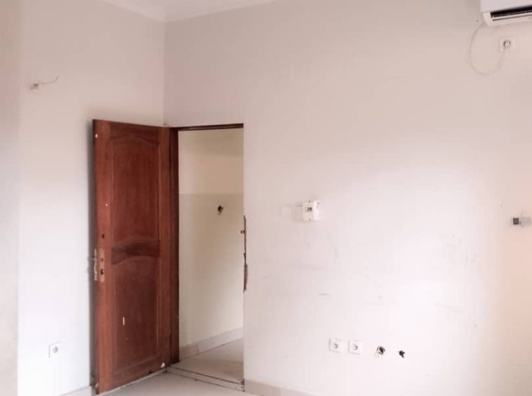 Appartement à louer à dans la commune de Kinshasa Huilerie