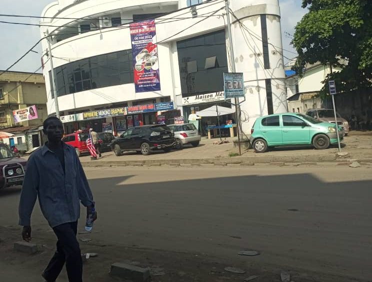 Immeuble à vendre à Kinshasa Lemba