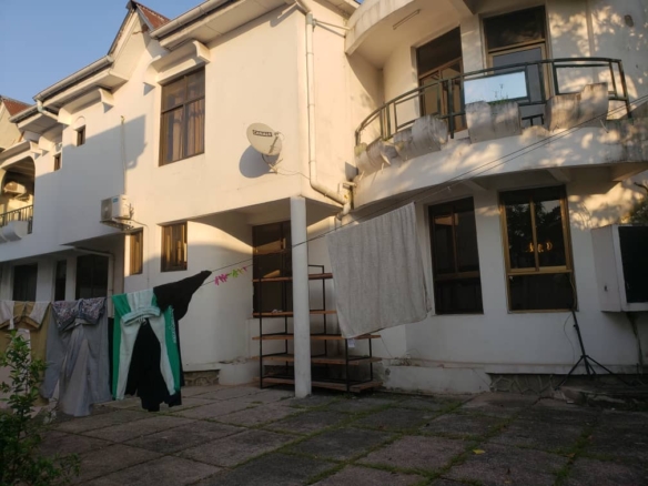 Parcelle 4 chambres à vendre à Binza Pigeon 2 Parcelle