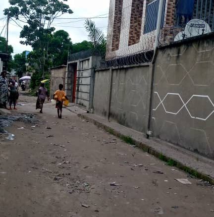 Parcelle à vendre à Mont Ngafula Mbudi 26 Parcelle