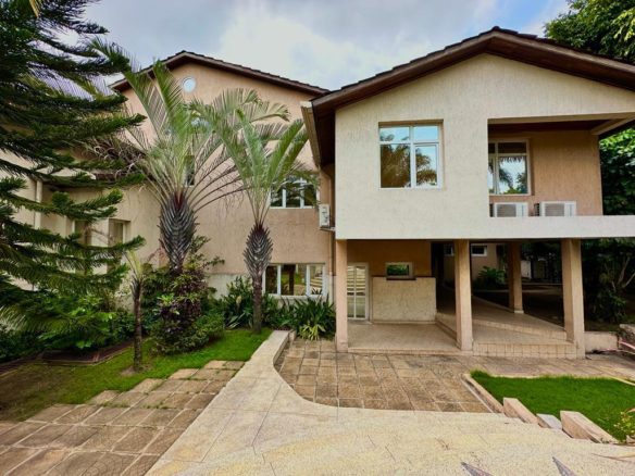 Villa meublée à vendre à Macampagne 36 Villa a vendre