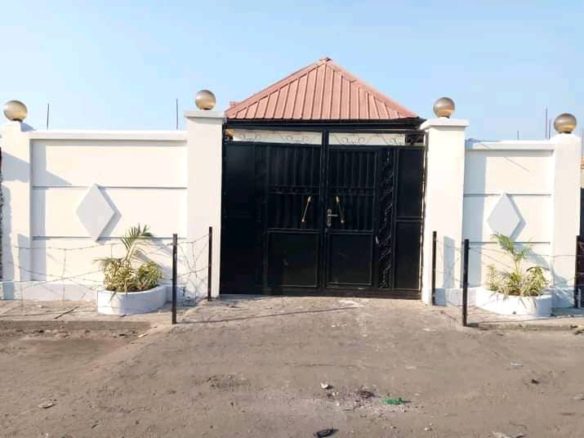 A VENDRE UNE PARCELLE HABITABLE A MAKALA 10 WhatsApp Image 2023 06 16 at 13.44.08 2