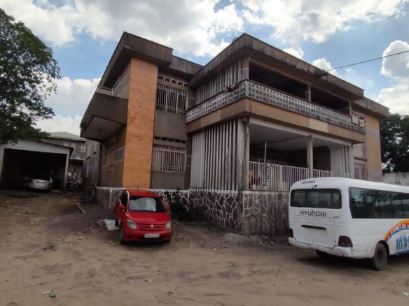 Parcelle à vendre à Kinshasa Lemba 18 Parcelle à vendre à Kinshasa Lemba