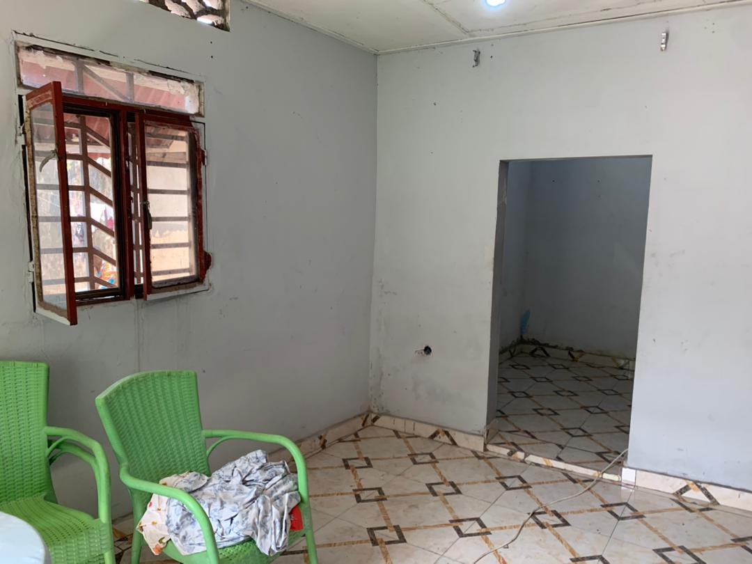 Maison à louer à Kinshasa Ngaliema Binza Brikin