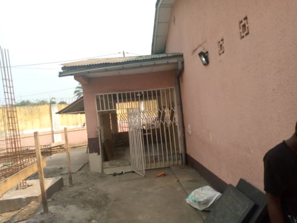 Parcelle à vendre à Kinshasa Limete 12 Parcelle à vendre à Kinshasa Limete