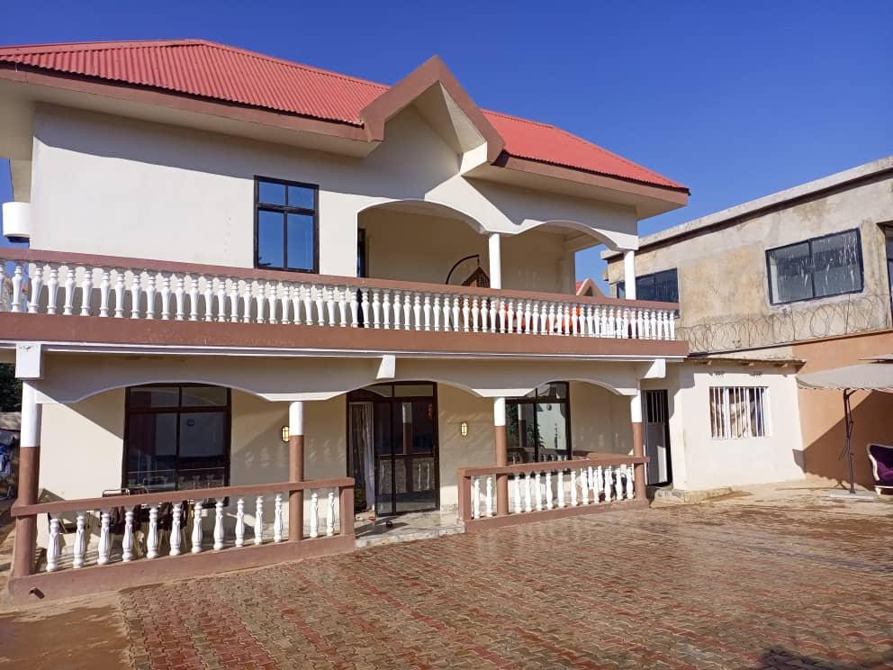 MAISON À LOUÉ À LUBUMBASHI AU GOLF LIDO