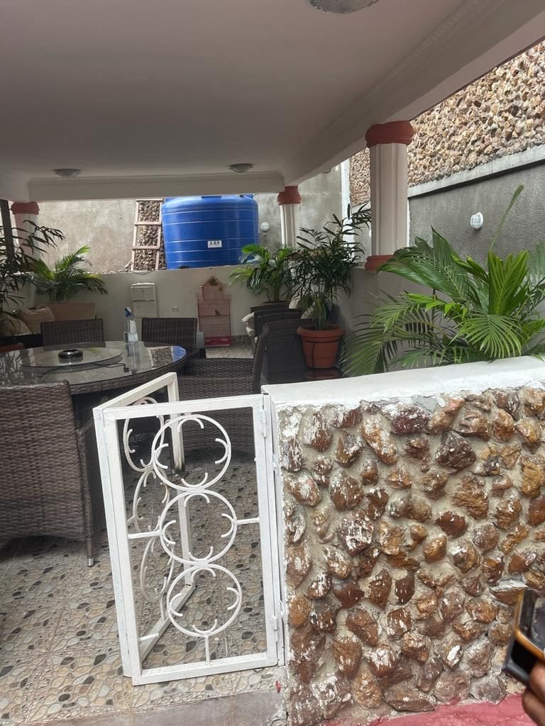 vente d'une villa à ngaliema macampagne nguma