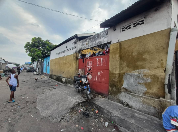 Parcelle mise en vente à ngaba