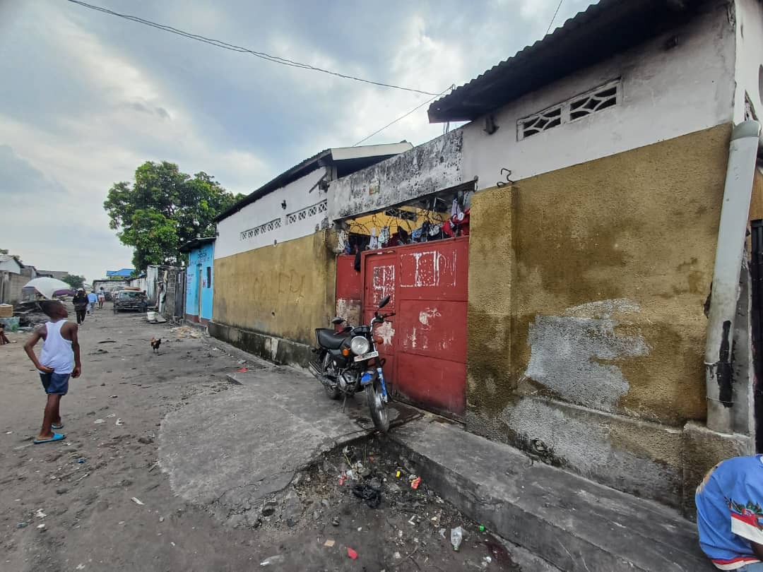 Parcelle mise en vente à ngaba