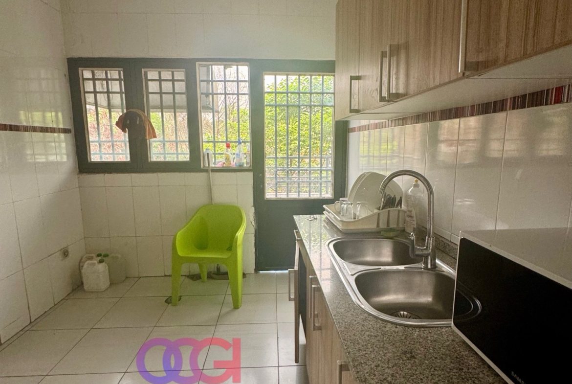 Appartement à louer à Gombe 