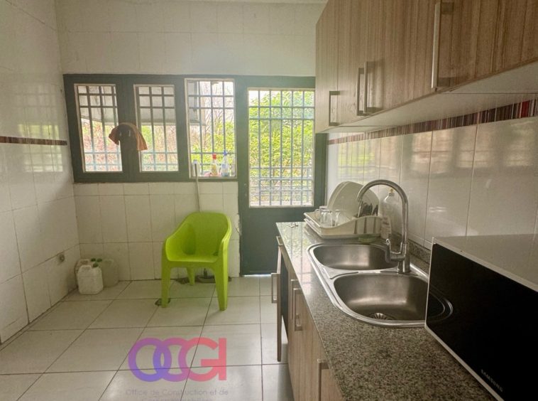 Appartement à louer à Gombe 