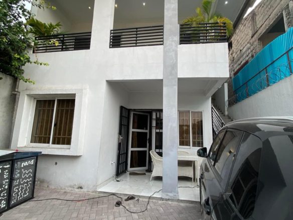 Appartement nouvellement construit à louer à kintambo 42 Appartement