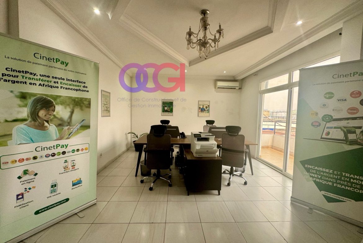 Appartement à louer à Gombe 