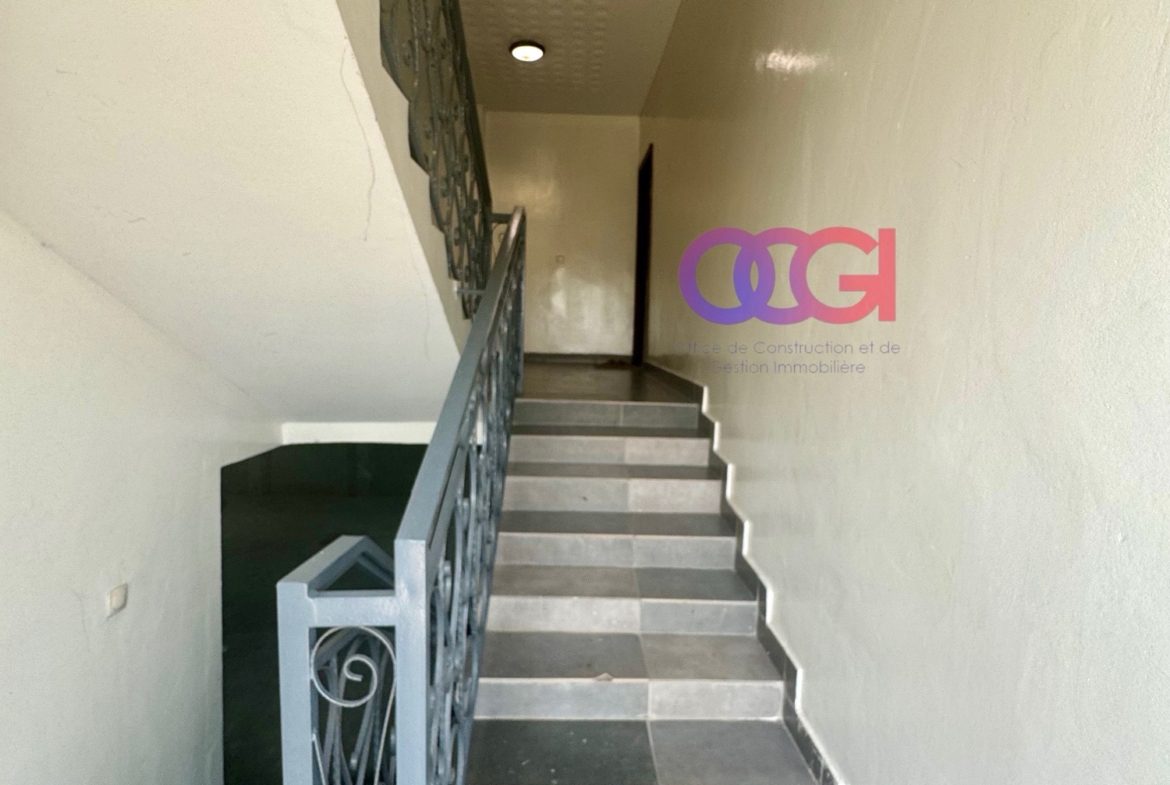 Appartement à louer à Gombe 