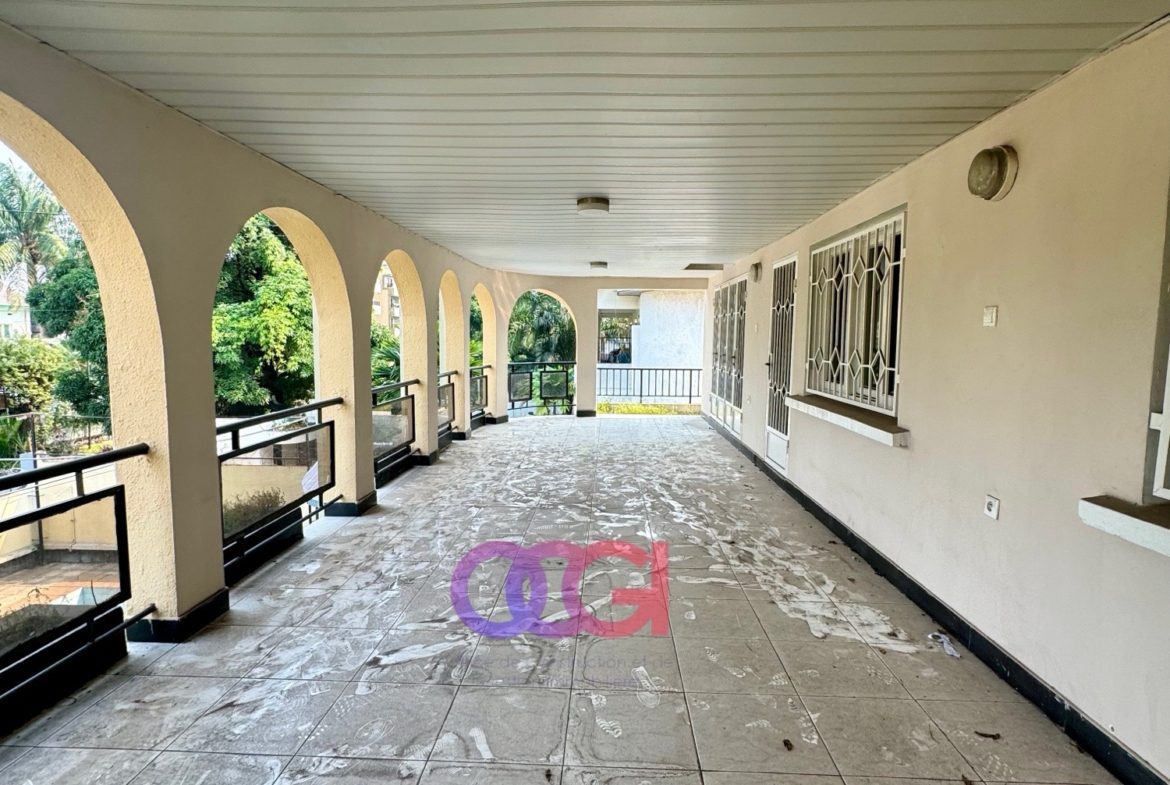 villa à louer à Gombe