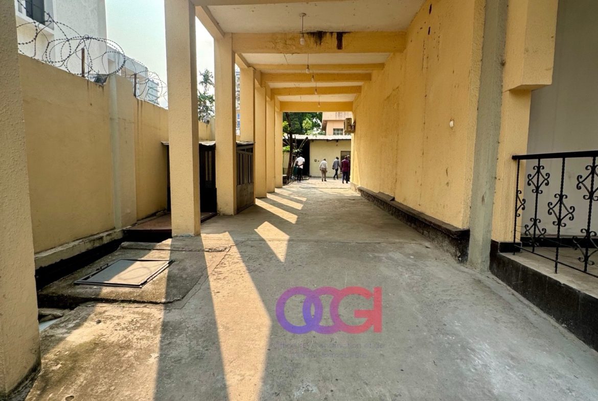 villa à louer à Gombe