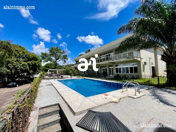 VENTE D'UNE GRANDE PROPRIÉTÉ À KINSHASA-NGALIEMA/Joli parc 28 VENTE D'UNE GRANDE PROPRIÉTÉ