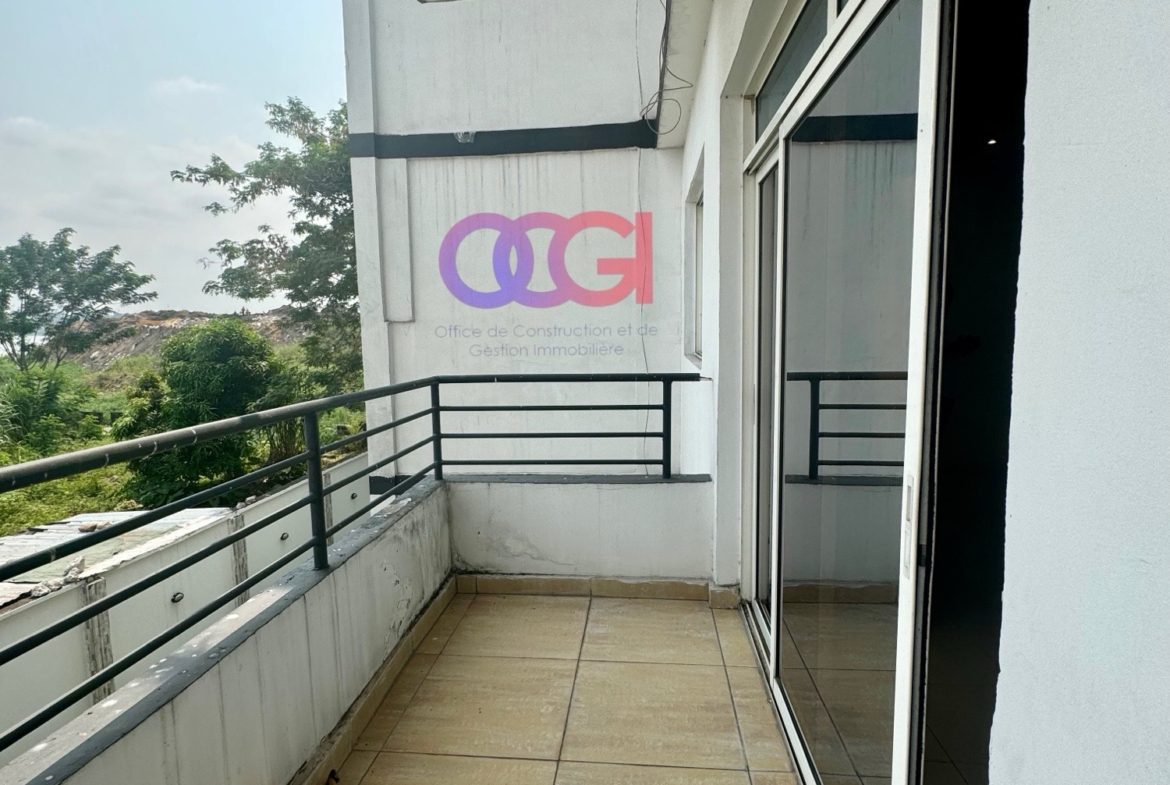 Appartement à louer à Gombe 