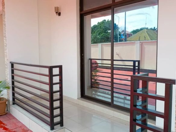 Magnifique Appartement à louer sur le Boulevard Mundjiba 16 Appartement à louer