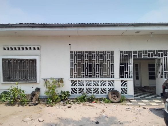 Belle Maison Basse mise en location à Limete 10 scaled 1000247553