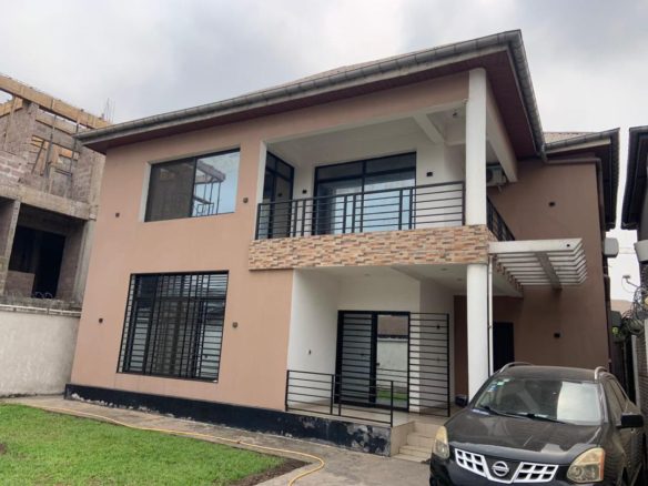 Belle Villa mise en location vers Cercle Hippique de Kinshasa 30 villa