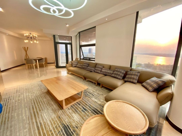 Magnifiques Appartements Meublés avec Piscine misent en location à GOMBE 30 scaled 1000419445