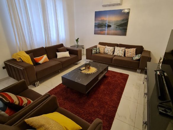 Magnifique Appartement Meublé mis en location à GOMBE 12 Appartement Meublé