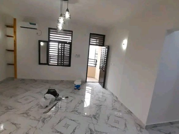APPARTEMENT À LOUÉ À LEMBA SALONGO SUR BOULEVARD 22 APPARTEMENT À LOUÉ