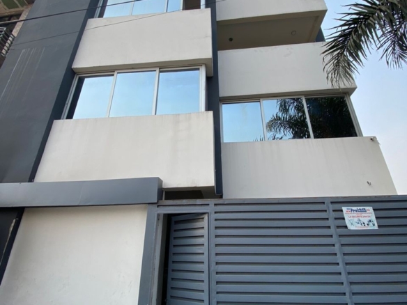 *APPAREMMENT À LOUER 2 CHAMBRES SALON CUISINE ÉQUIPÉE 2 SALLES DE BAINS SUR MACADAM KASA-VUBU ASSOSSA 800$ GARANTIE 3+1 BEL EMPLACEMENT TRÈS LUXUEUX**CONTACT : 0912332916* 22 scaled 1000506998