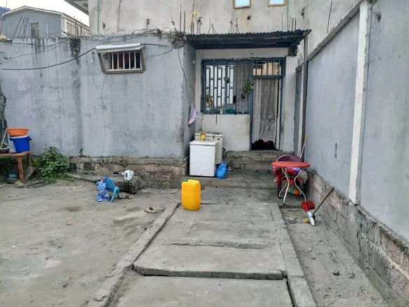 PARCELLE À VENDRE À KASA-VUBU SAÏO, REF. CENTRE D'ACCUEIL KIMBANGISTE 40 PARCELLE À VENDRE