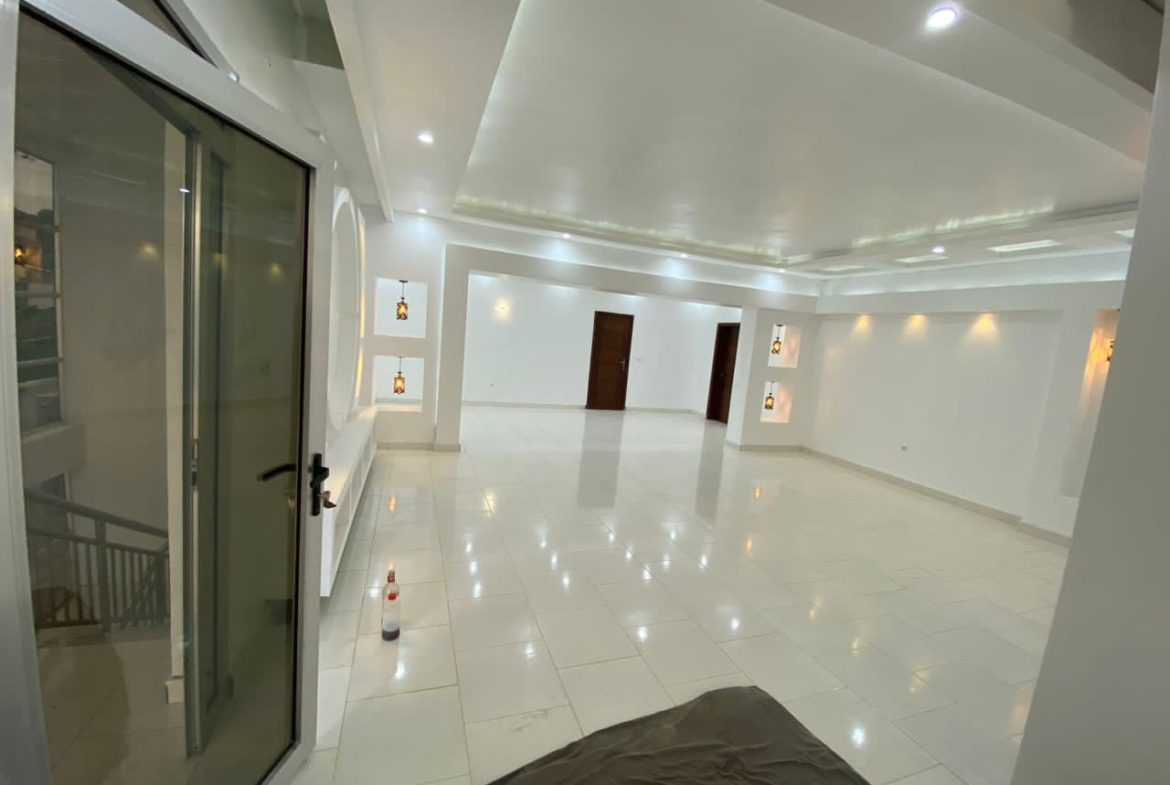 Appartement à louer à Ngaliema Macapmgne