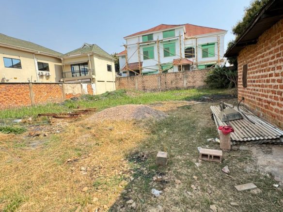 PARCELLE À VENDRE À LUBUMBASHI AU GOLF MALELA 12 ARCELLE À VENDRE