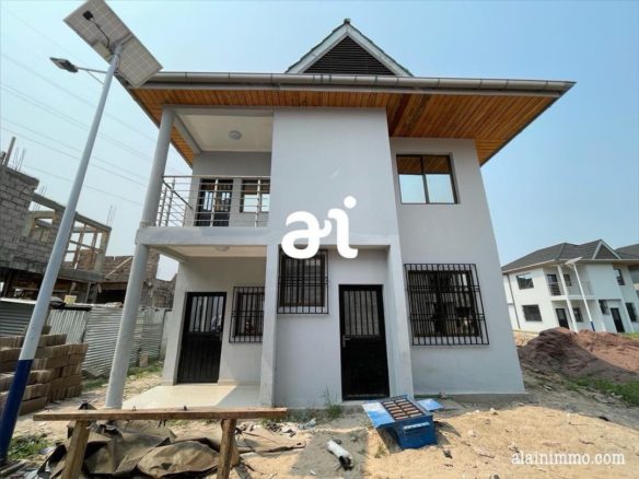 VENTE D'UNE VILLA DUPLEX DE 3 CHAMBRES AU SEIN D’UNE RÉSIDENCE FERMÉE A KINSHASA-MBUDI 20 VILLA