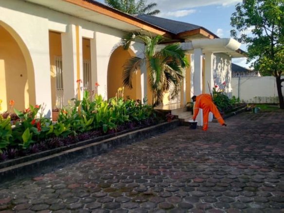 VENTE D’UNE GRANDE VILLA DANS LA COMMUNE DE NGALIEMA 10 VILLA