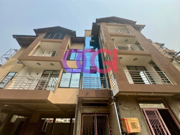 Appartement nouvellement construit à louer à kintambo proche de GB 36 Appartement