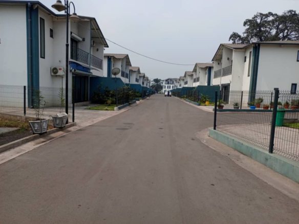 Magnifique Villa mise en vente à Kinshasa dans la Cité Kin Malebo 10 Villa